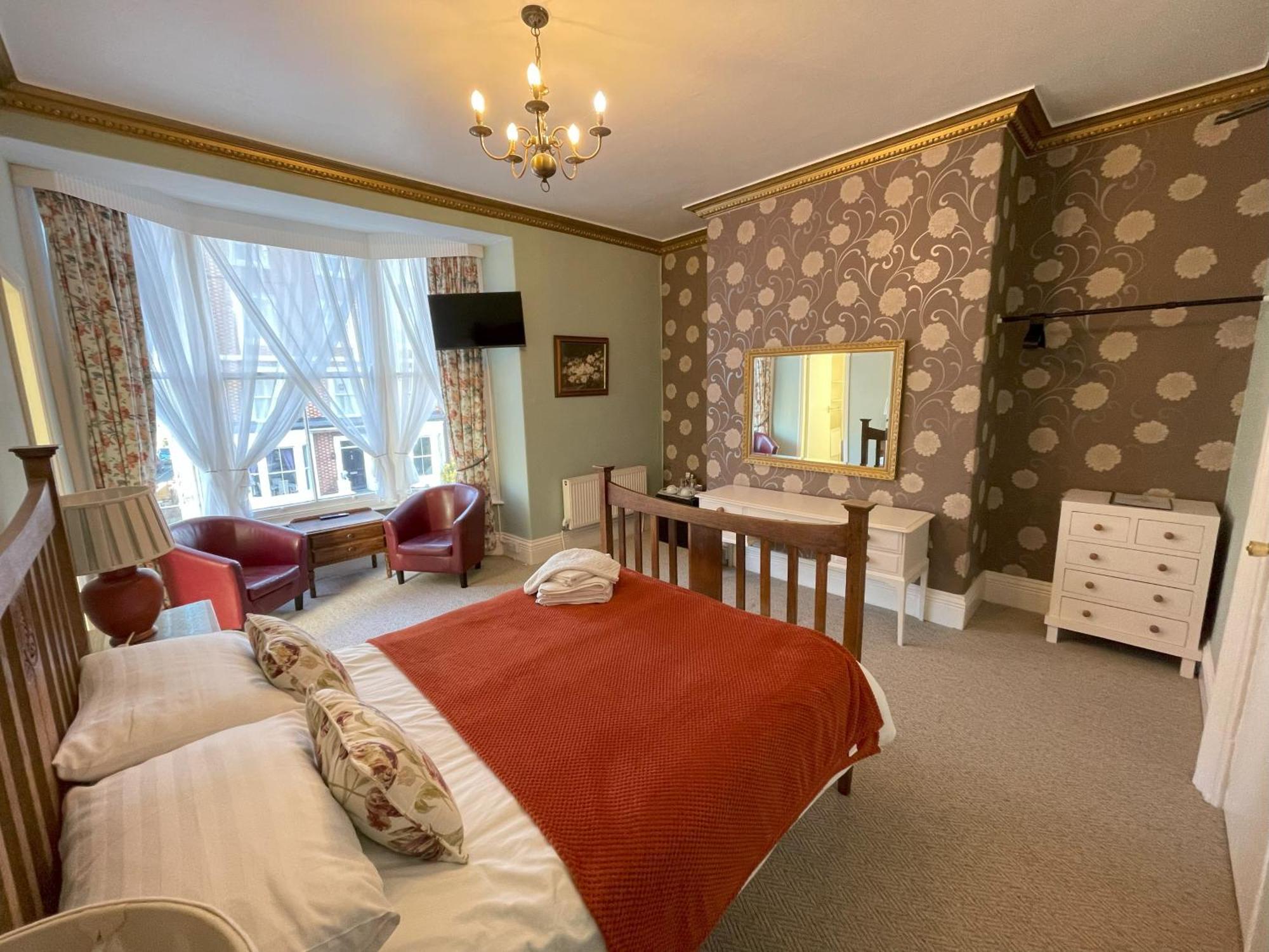 The Captain'S Lodge Room Only Accommodation Уитби Екстериор снимка